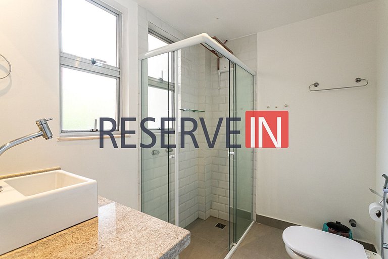 Apartamento com 3 Quartos para alugar, 205m² - Copacabana