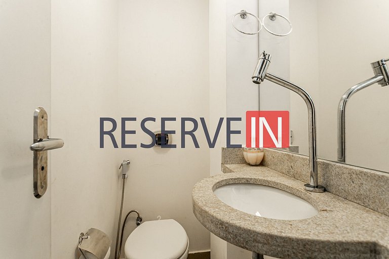 Apartamento com 3 Quartos para alugar, 205m² - Copacabana
