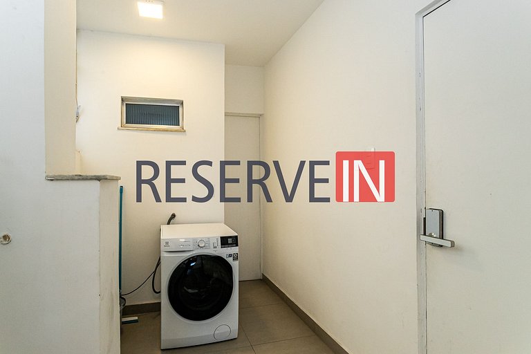 Apartamento com 3 Quartos para alugar, 205m² - Copacabana