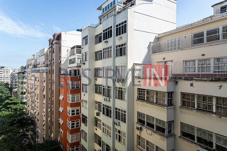 Apartamento com 3 Quartos e 2 banheiros à Venda, 170 m² por