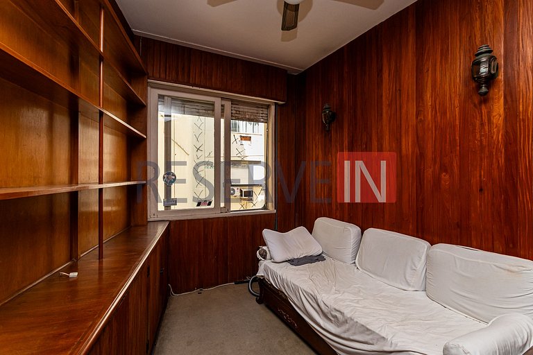 Apartamento com 3 Quartos e 2 banheiros à Venda, 170 m² por
