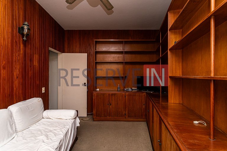 Apartamento com 3 Quartos e 2 banheiros à Venda, 170 m² por