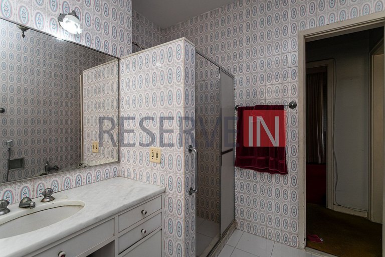 Apartamento com 3 Quartos e 2 banheiros à Venda, 170 m² por