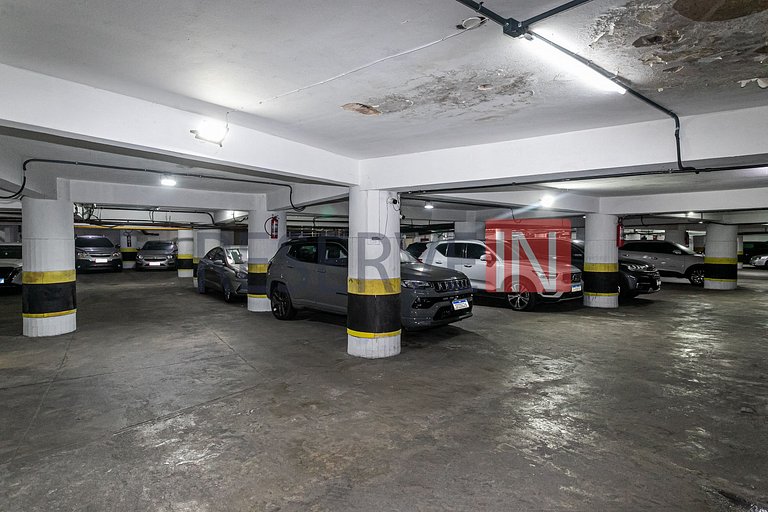 Apartamento com 3 Quartos e 2 banheiros à Venda, 170 m² por