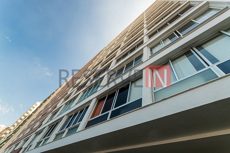 Apartamento com 3 Quartos e 2 banheiros à Venda, 170 m² por